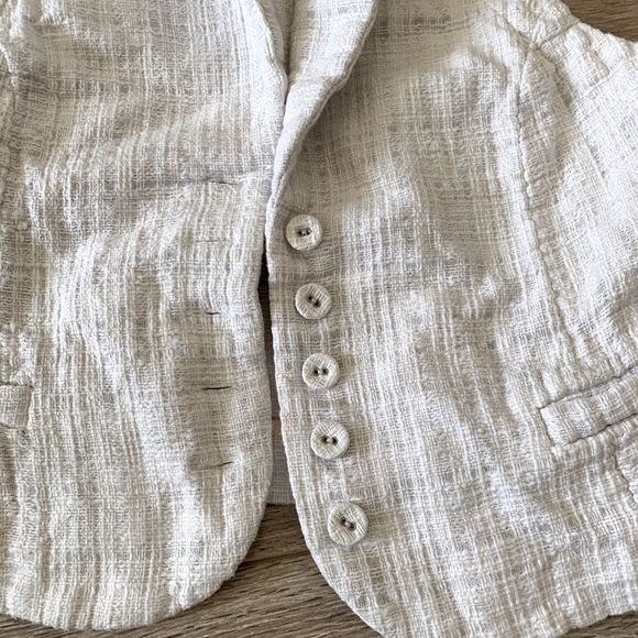 Vest - Picture 2 of 2